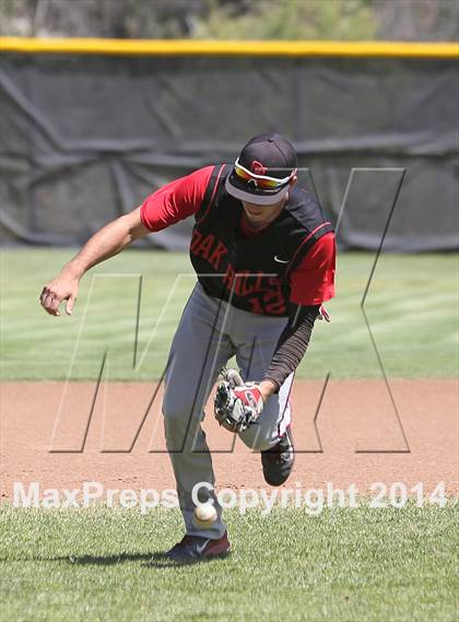 Thumbnail 2 in Village Christian vs. Oak Hills (CIF SS D5 Semi-Final) photogallery.