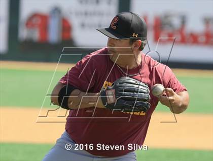 Thumbnail 3 in 2016 Point Loma Alumni-Varsity Game photogallery.