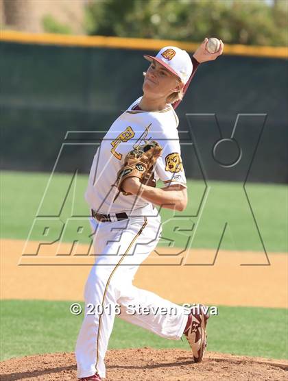 Thumbnail 1 in 2016 Point Loma Alumni-Varsity Game photogallery.