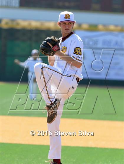 Thumbnail 1 in 2016 Point Loma Alumni-Varsity Game photogallery.