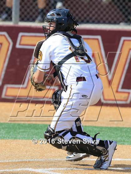 Thumbnail 3 in 2016 Point Loma Alumni-Varsity Game photogallery.