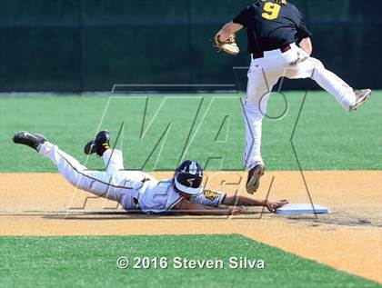 Thumbnail 3 in 2016 Point Loma Alumni-Varsity Game photogallery.