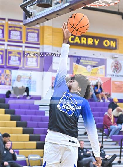 Thumbnail 2 in Highland vs Chandler (Fear the Hop Thanksgiving Tournament) photogallery.