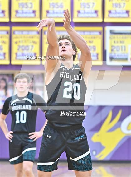 Thumbnail 2 in Highland vs Chandler (Fear the Hop Thanksgiving Tournament) photogallery.