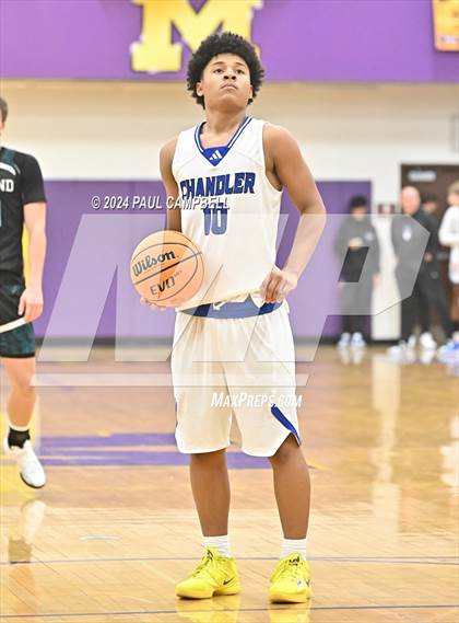 Thumbnail 3 in Highland vs Chandler (Fear the Hop Thanksgiving Tournament) photogallery.