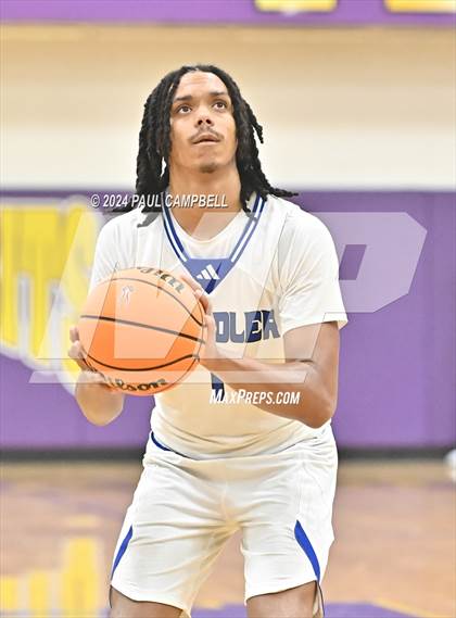 Thumbnail 3 in Highland vs Chandler (Fear the Hop Thanksgiving Tournament) photogallery.