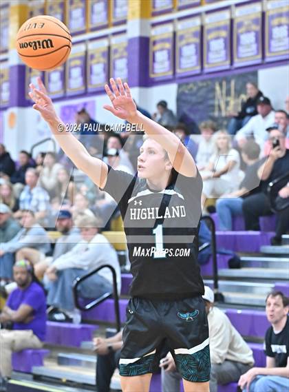 Thumbnail 3 in Highland vs Chandler (Fear the Hop Thanksgiving Tournament) photogallery.