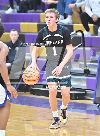 Thumbnail 2 in Highland vs Chandler (Fear the Hop Thanksgiving Tournament) photogallery.
