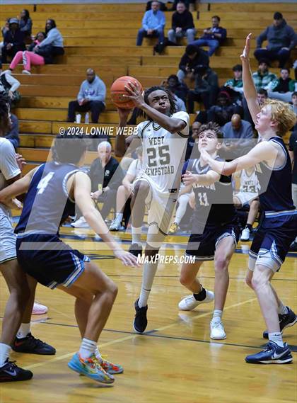 Thumbnail 3 in Wilton @ West Hempstead (New York Holiday Invitational) photogallery.