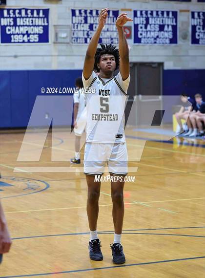 Thumbnail 2 in Wilton @ West Hempstead (New York Holiday Invitational) photogallery.