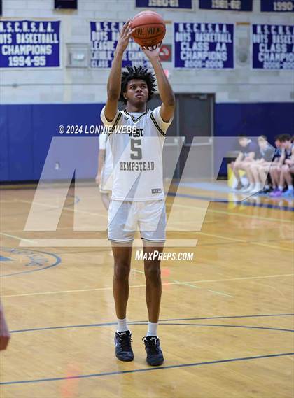 Thumbnail 3 in Wilton @ West Hempstead (New York Holiday Invitational) photogallery.