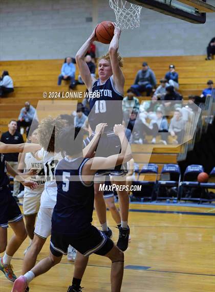 Thumbnail 3 in Wilton @ West Hempstead (New York Holiday Invitational) photogallery.