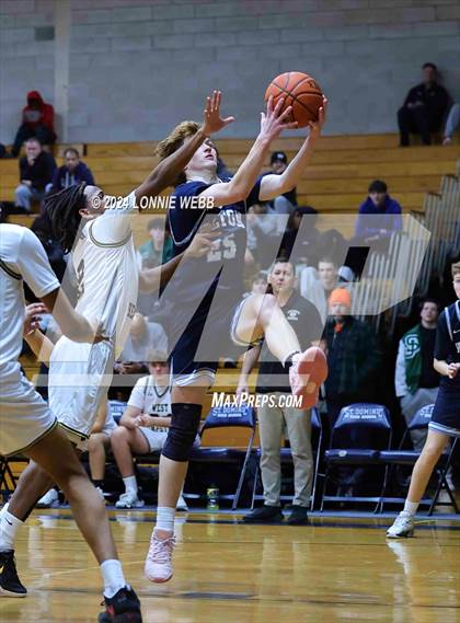 Thumbnail 2 in Wilton @ West Hempstead (New York Holiday Invitational) photogallery.