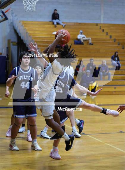 Thumbnail 2 in Wilton @ West Hempstead (New York Holiday Invitational) photogallery.