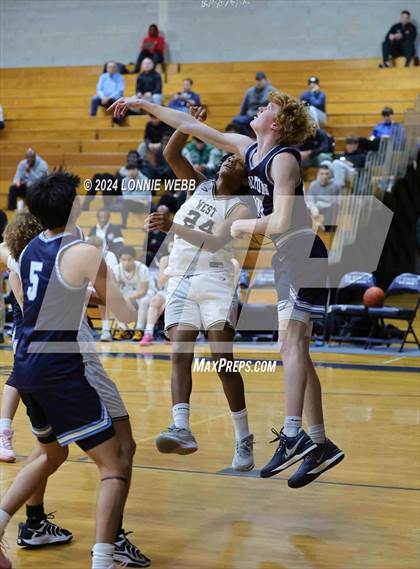 Thumbnail 2 in Wilton @ West Hempstead (New York Holiday Invitational) photogallery.