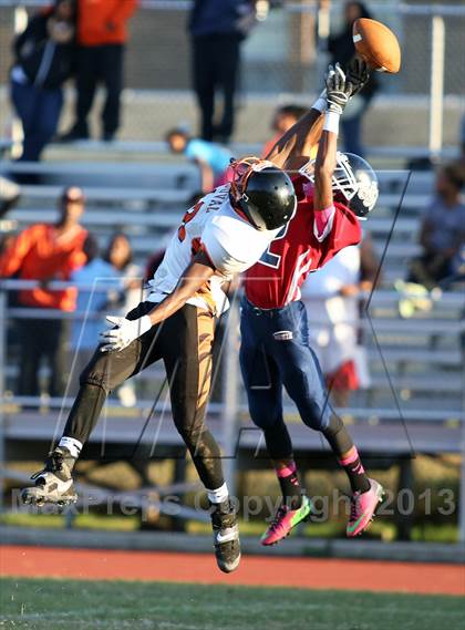 Thumbnail 2 in DuVal @ Bowie photogallery.