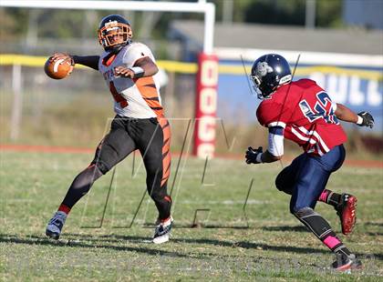 Thumbnail 3 in DuVal @ Bowie photogallery.