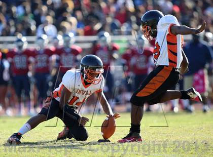 Thumbnail 3 in DuVal @ Bowie photogallery.