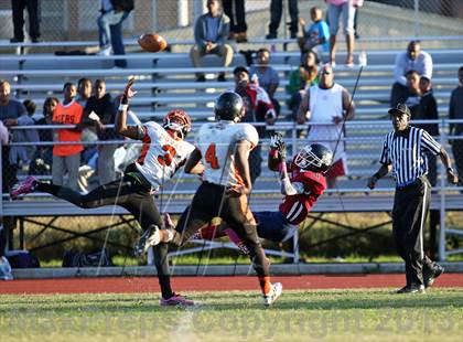 Thumbnail 3 in DuVal @ Bowie photogallery.