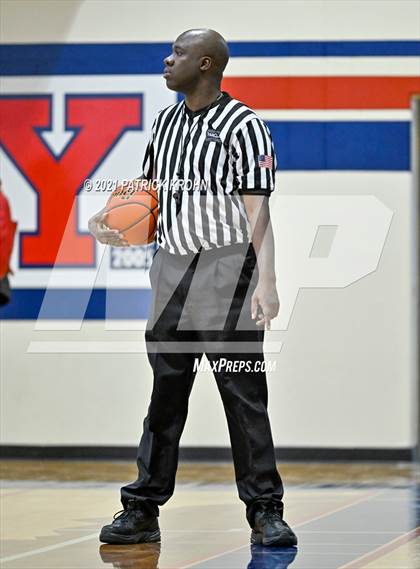 Thumbnail 2 in Newport - Bellevue vs Wenatchee (T-Town Throwdown) photogallery.