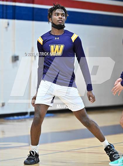 Thumbnail 2 in Newport - Bellevue vs Wenatchee (T-Town Throwdown) photogallery.