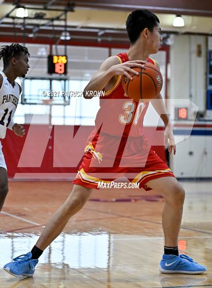 Thumbnail 1 in Newport - Bellevue vs Wenatchee (T-Town Throwdown) photogallery.