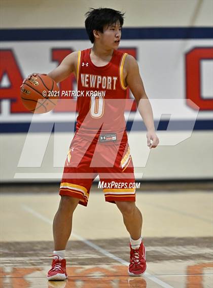 Thumbnail 2 in Newport - Bellevue vs Wenatchee (T-Town Throwdown) photogallery.