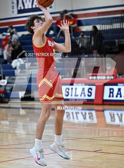 Thumbnail 3 in Newport - Bellevue vs Wenatchee (T-Town Throwdown) photogallery.