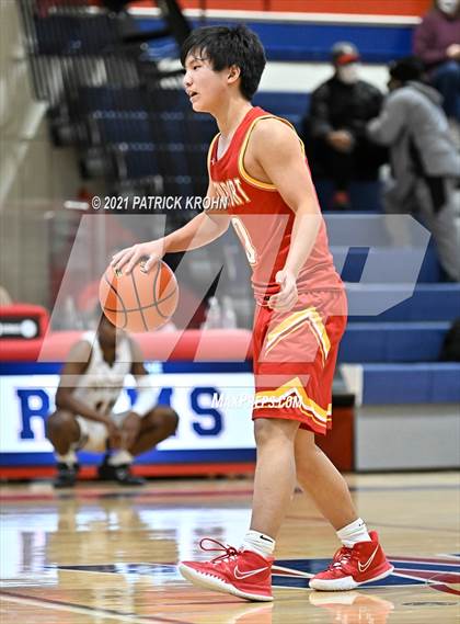 Thumbnail 3 in Newport - Bellevue vs Wenatchee (T-Town Throwdown) photogallery.