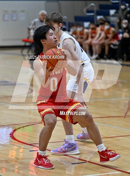 Thumbnail 2 in Newport - Bellevue vs Wenatchee (T-Town Throwdown) photogallery.