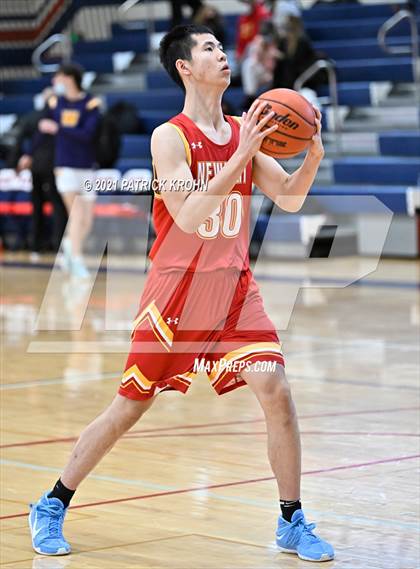 Thumbnail 2 in Newport - Bellevue vs Wenatchee (T-Town Throwdown) photogallery.