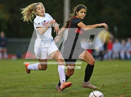 Thumbnail 2 in Portland vs Cromwell (Shoreline Semifinal) photogallery.