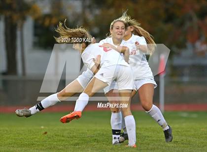 Thumbnail 3 in Portland vs Cromwell (Shoreline Semifinal) photogallery.