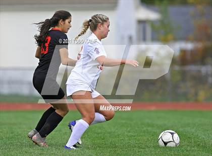 Thumbnail 3 in Portland vs Cromwell (Shoreline Semifinal) photogallery.
