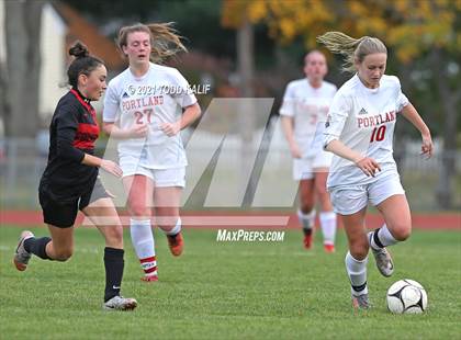 Thumbnail 3 in Portland vs Cromwell (Shoreline Semifinal) photogallery.