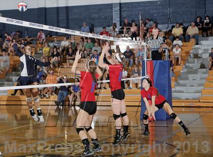 Thumbnail 2 in Chartiers Valley @ Canevin Catholic photogallery.