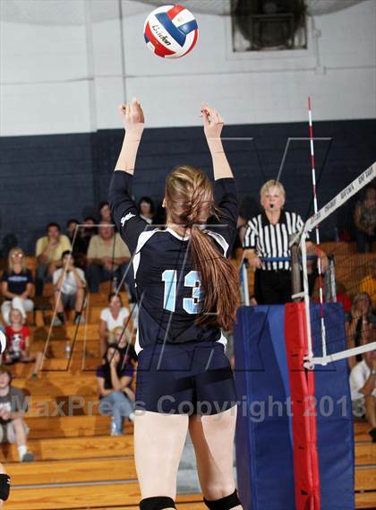 Thumbnail 2 in Chartiers Valley @ Canevin Catholic photogallery.