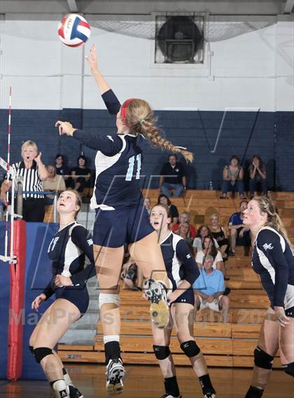 Thumbnail 2 in Chartiers Valley @ Canevin Catholic photogallery.