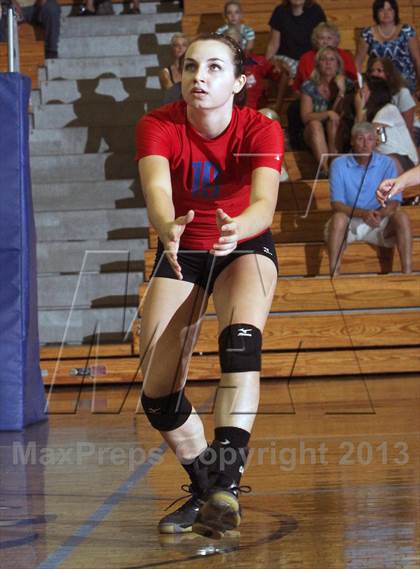 Thumbnail 2 in Chartiers Valley @ Canevin Catholic photogallery.