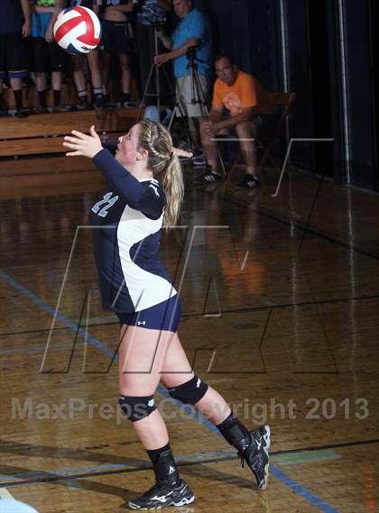 Thumbnail 2 in Chartiers Valley @ Canevin Catholic photogallery.