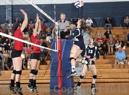 Thumbnail 1 in Chartiers Valley @ Canevin Catholic photogallery.