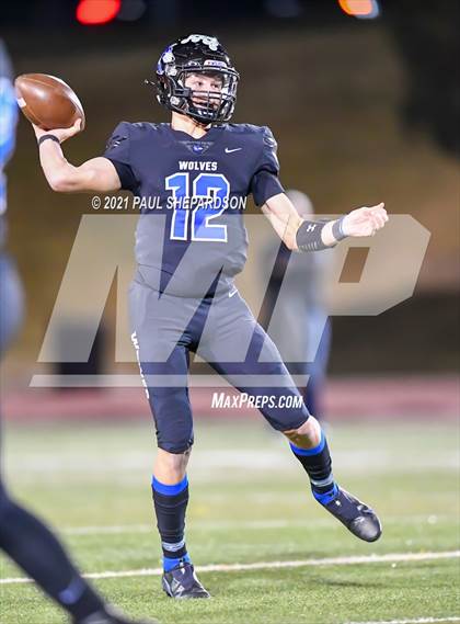Thumbnail 2 in Grandview vs. Ralston Valley (CHSAA 5A Quarterfinal Playoff) photogallery.