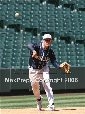 Thumbnail 3 in Mullen vs Regis Jesuit photogallery.