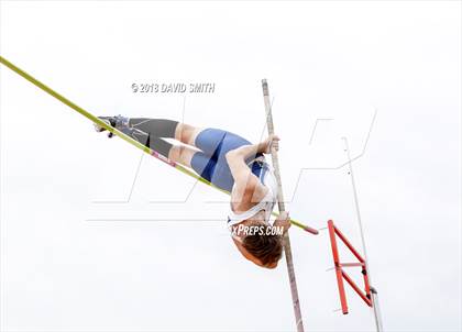 Thumbnail 1 in MSHSAA Class 5 Sectional (Pole Vault) photogallery.