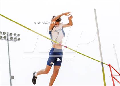 Thumbnail 1 in MSHSAA Class 5 Sectional (Pole Vault) photogallery.