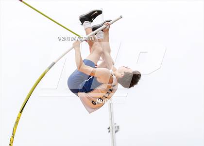 Thumbnail 2 in MSHSAA Class 5 Sectional (Pole Vault) photogallery.