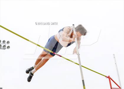 Thumbnail 2 in MSHSAA Class 5 Sectional (Pole Vault) photogallery.