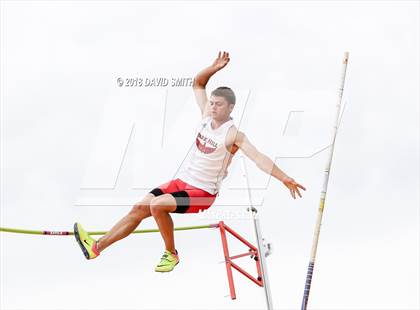 Thumbnail 3 in MSHSAA Class 5 Sectional (Pole Vault) photogallery.
