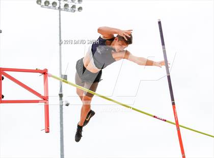Thumbnail 2 in MSHSAA Class 5 Sectional (Pole Vault) photogallery.