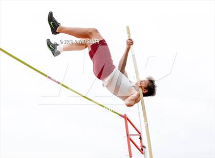 Thumbnail 3 in MSHSAA Class 5 Sectional (Pole Vault) photogallery.
